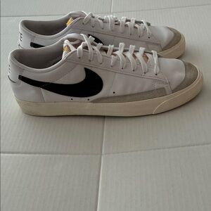 Nike Sneakers Low ‘77 Vintage Blazer White Black Men’s Size 12